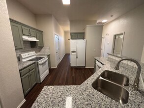 912 Cavecreek St in Norman, OK - Building Photo - Building Photo