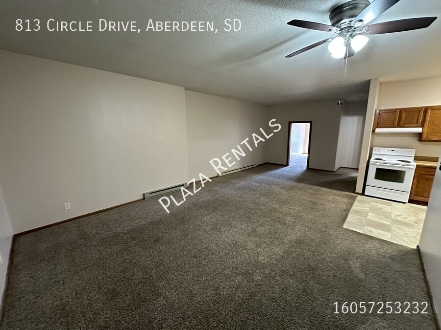 10 9th Ave SW in Aberdeen, SD - Building Photo
