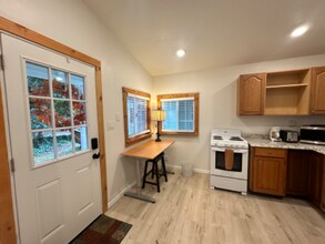 12540 Mays Canyon Rd in Guerneville, CA - Building Photo - Building Photo