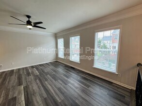 3913 Old Atlanta Station Dr in Atlanta, GA - Building Photo - Building Photo