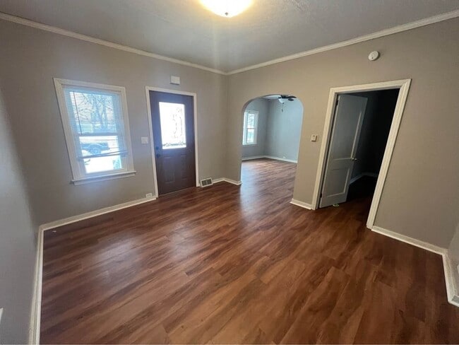 1522 E Madison St in Eau Claire, WI - Building Photo - Building Photo