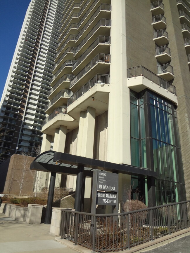 property at 6007 N Sheridan Rd