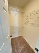 2075 Barleybrook St in Batavia, OH - Foto de edificio - Building Photo