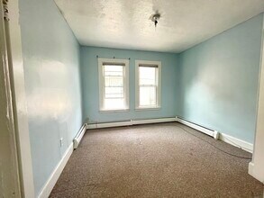 67 Brooklawn St in New Britain, CT - Building Photo - Building Photo