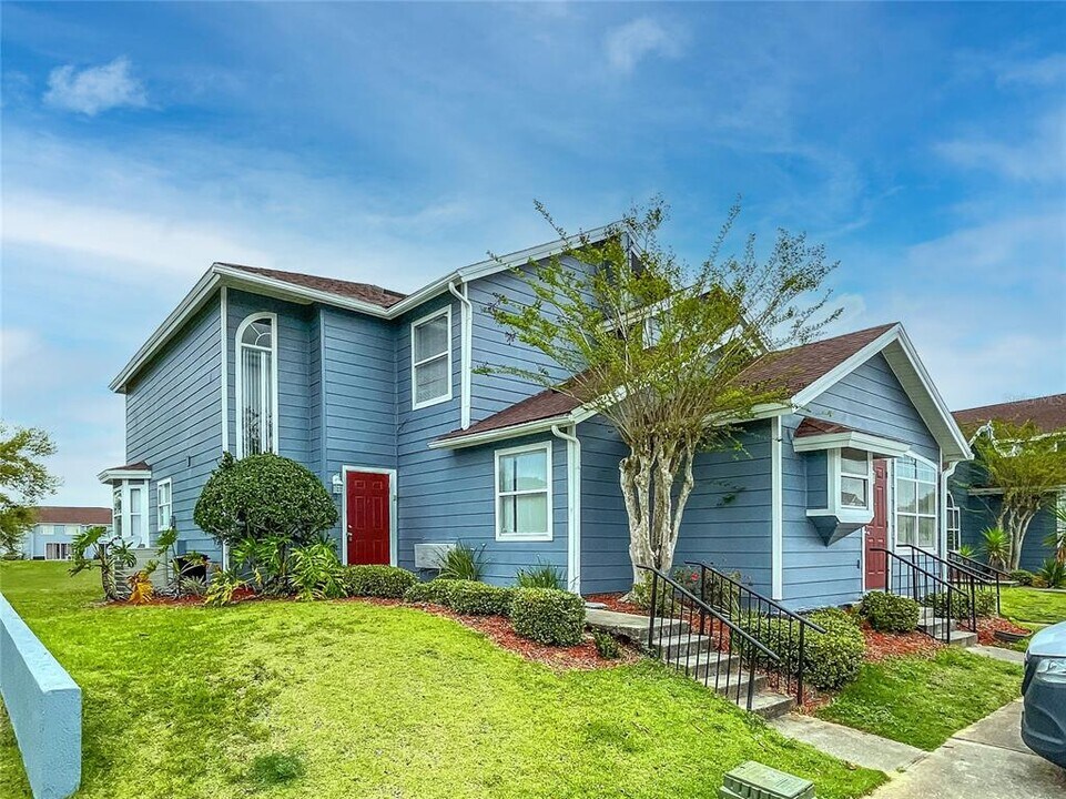 402 Orchid Dr in Davenport, FL - Building Photo