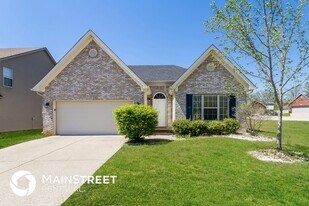 1911 Belay Way in Louisville, KY - Building Photo