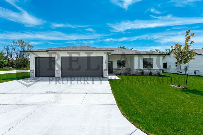 601 E Elmwood St in Wichita, KS - Building Photo - Building Photo