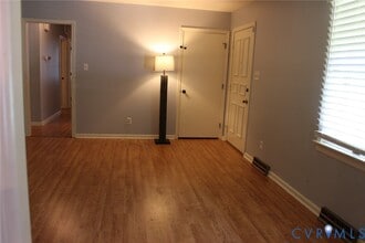 18710 Cox Rd in Sutherland, VA - Building Photo - Building Photo