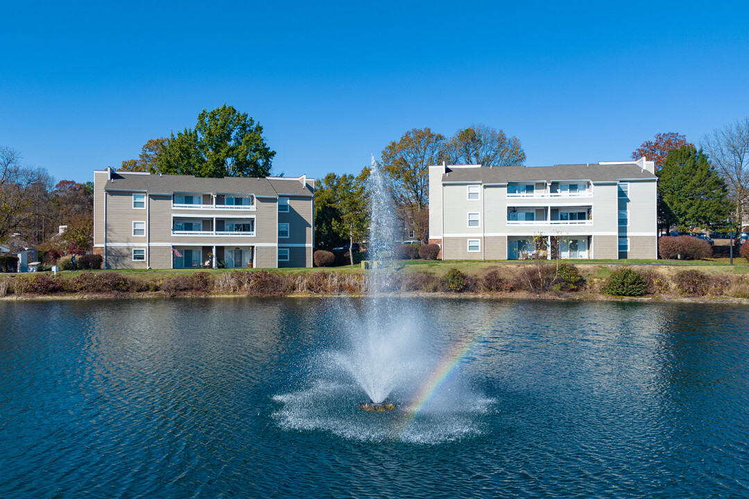 Mill Trace Village Apartments in Mechanicsville, VA - Building Photo