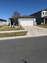 2316 E Newsome Rd in Plant City, FL - Building Photo