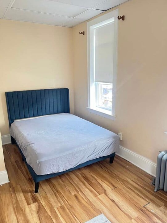 456 Hudson St, Unit Furnished Bedroom in Gloucester City, NJ - Foto de edificio