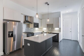 5841 Dolores St in Houston, TX - Building Photo - Building Photo