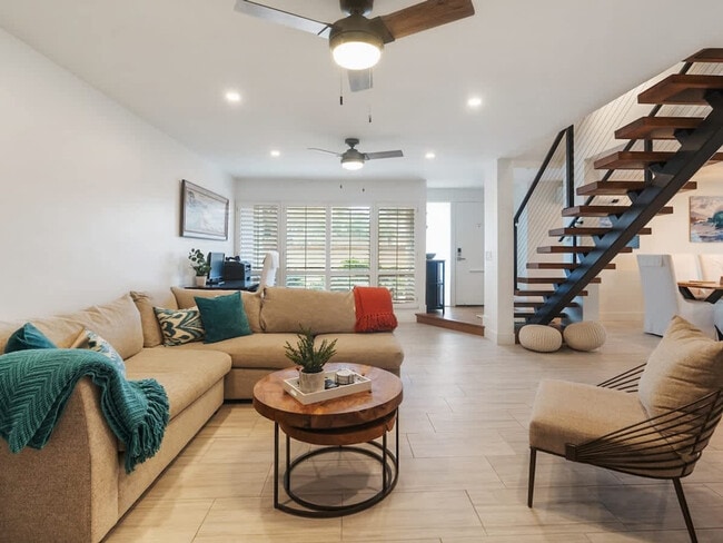 750 S Sierra Ave