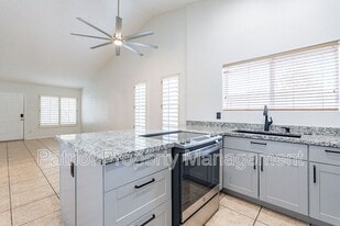 3316 E Crescent Ave in Mesa, AZ - Building Photo