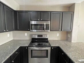 1886 E Don Carlos Ave in Tempe, AZ - Foto de edificio - Building Photo