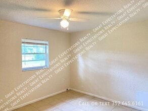 1884 NE 77th St in Ocala, FL - Building Photo - Building Photo