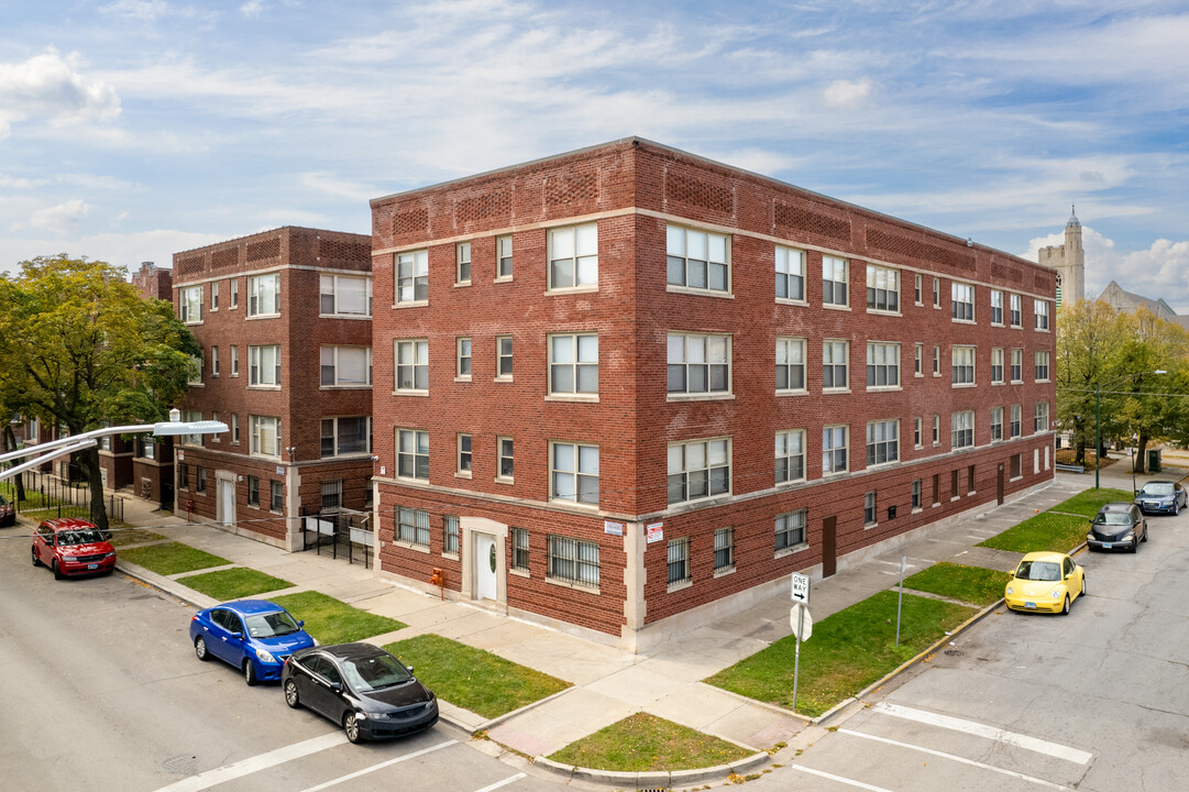 7000-7006 S Chappel Ave in Chicago, IL - Building Photo