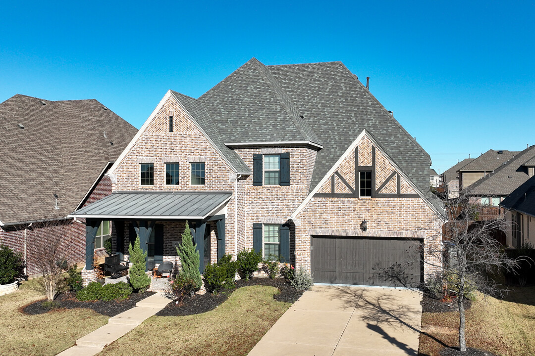 Village Builders at Estates at Shaddock Park in Frisco, TX - Building Photo