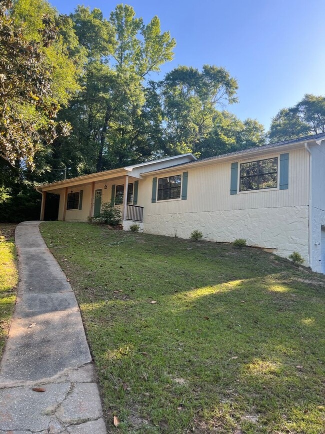 property at 185 Hickory Tree Ln