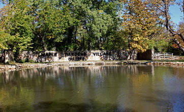 Maple Gardens in Wichita, KS - Building Photo - Building Photo