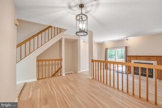 1657 Oak Spring Way in Reston, VA - Building Photo - Building Photo