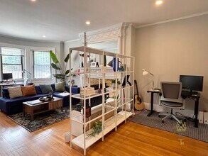 132 St Mary's St in Boston, MA - Building Photo - Building Photo