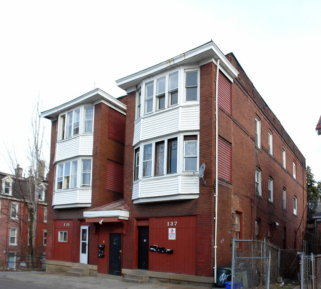 137-139 Bausman St in Pittsburgh, PA - Building Photo - Building Photo