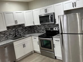 417 N Salford St in Philadelphia, PA - Building Photo - Building Photo