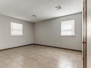 822 Russell Cir in Norman, OK - Building Photo - Building Photo