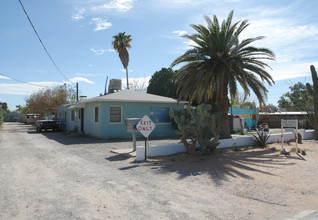 Lee Lodge in Tucson, AZ - Building Photo - Building Photo