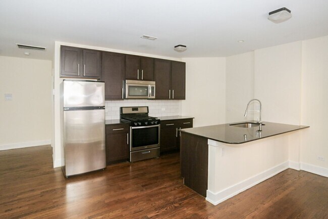 5054 N Winchester Ave, Unit 1 in Chicago, IL - Building Photo - Building Photo