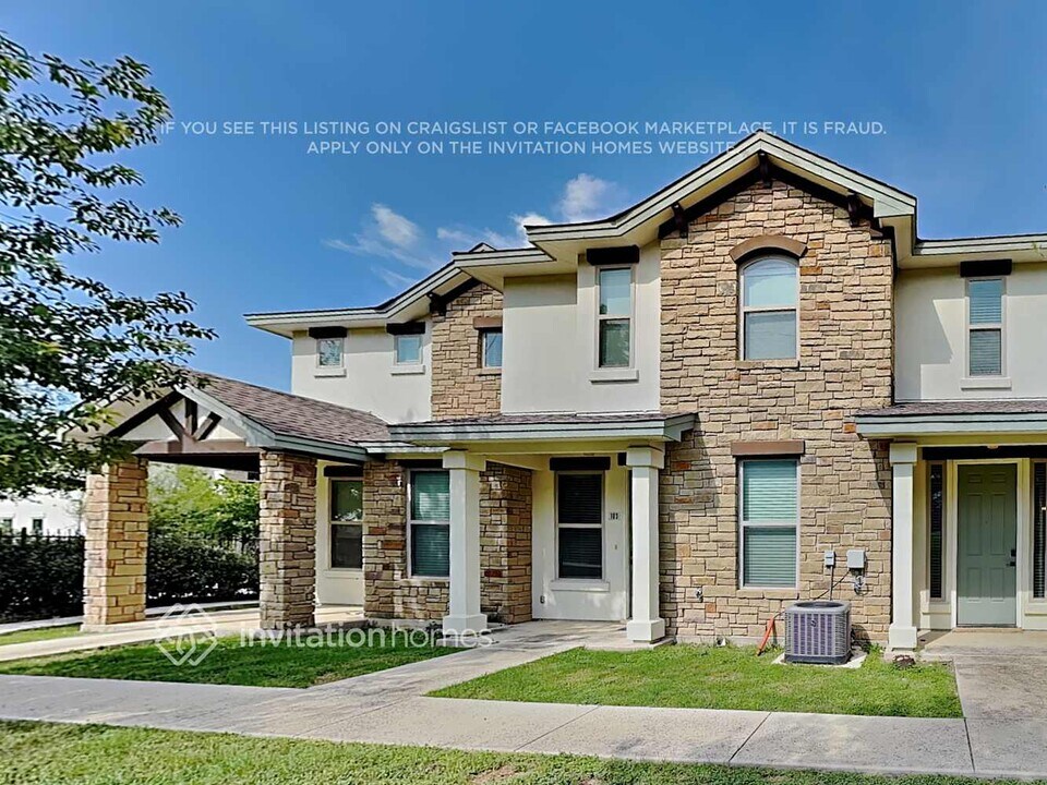 179 Holly St in Georgetown, TX - Building Photo
