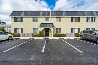 525 Conway Rd in Orlando, FL - Building Photo - Building Photo