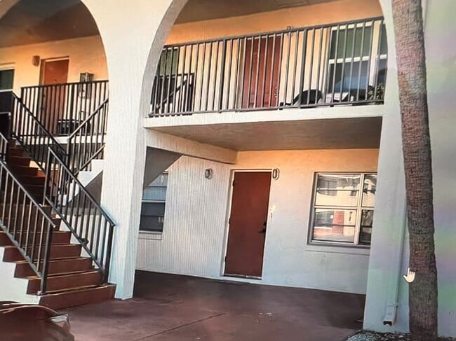 property at 400 Auburn Dr