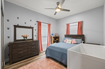 1608 V St in Sacramento, CA - Building Photo - Building Photo