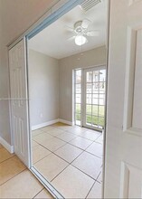 14001 Oak Ridge Dr in Davie, FL - Building Photo - Building Photo