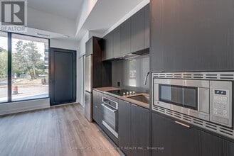 88 Agnes St in Mississauga, ON - Building Photo - Building Photo