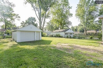 2242 Vaness Dr in Toledo, OH - Building Photo - Building Photo