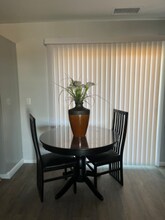 12327 Farmington St in Hesperia, CA - Building Photo - Building Photo