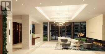 715 Davis Dr in Newmarket, ON - Building Photo