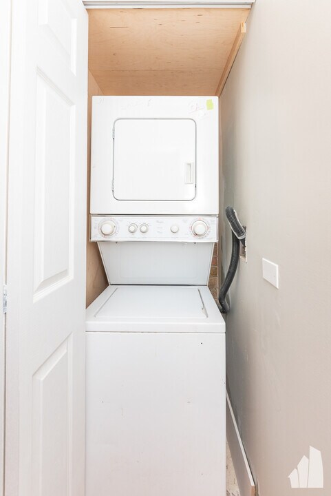 1122 W Addison St in Chicago, IL - Building Photo