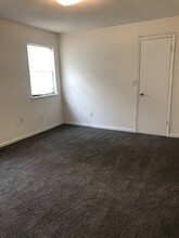 8000 E Field Dr-Unit -8000 in Douglasville, GA - Building Photo - Building Photo