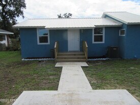 9823 Clarence St in Panama City Beach, FL - Building Photo