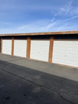 11200 Vintage Rd in Adelanto, CA - Building Photo