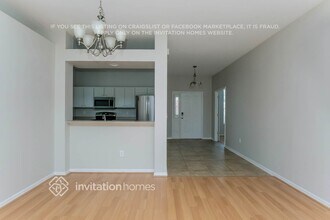 5706 Hawklake Rd in Fish Hawk, FL - Foto de edificio - Building Photo