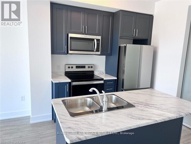 460 Dundas St E in Hamilton, ON - Building Photo - Building Photo