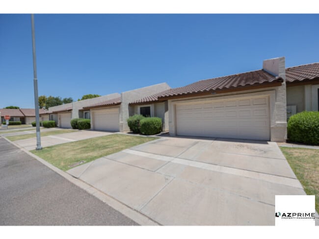 property at 9143 N 68th Dr