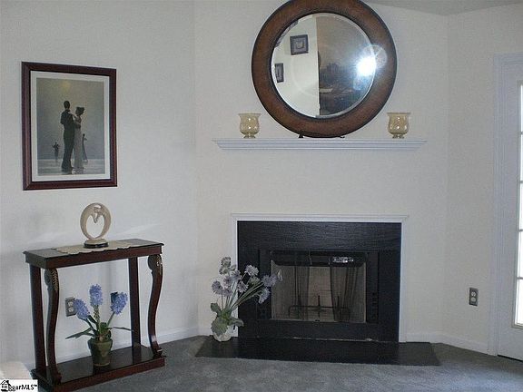 907 Pelham Square Way in Greer, SC - Building Photo - Building Photo