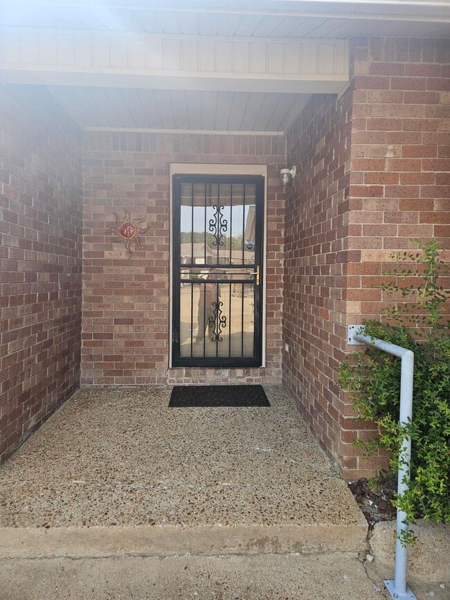 2711 Greenbriar Dr in Jonesboro, AR - Building Photo - Building Photo