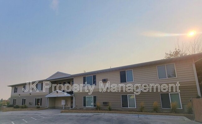 5000 4th Ave N in Great Falls, MT - Building Photo - Building Photo